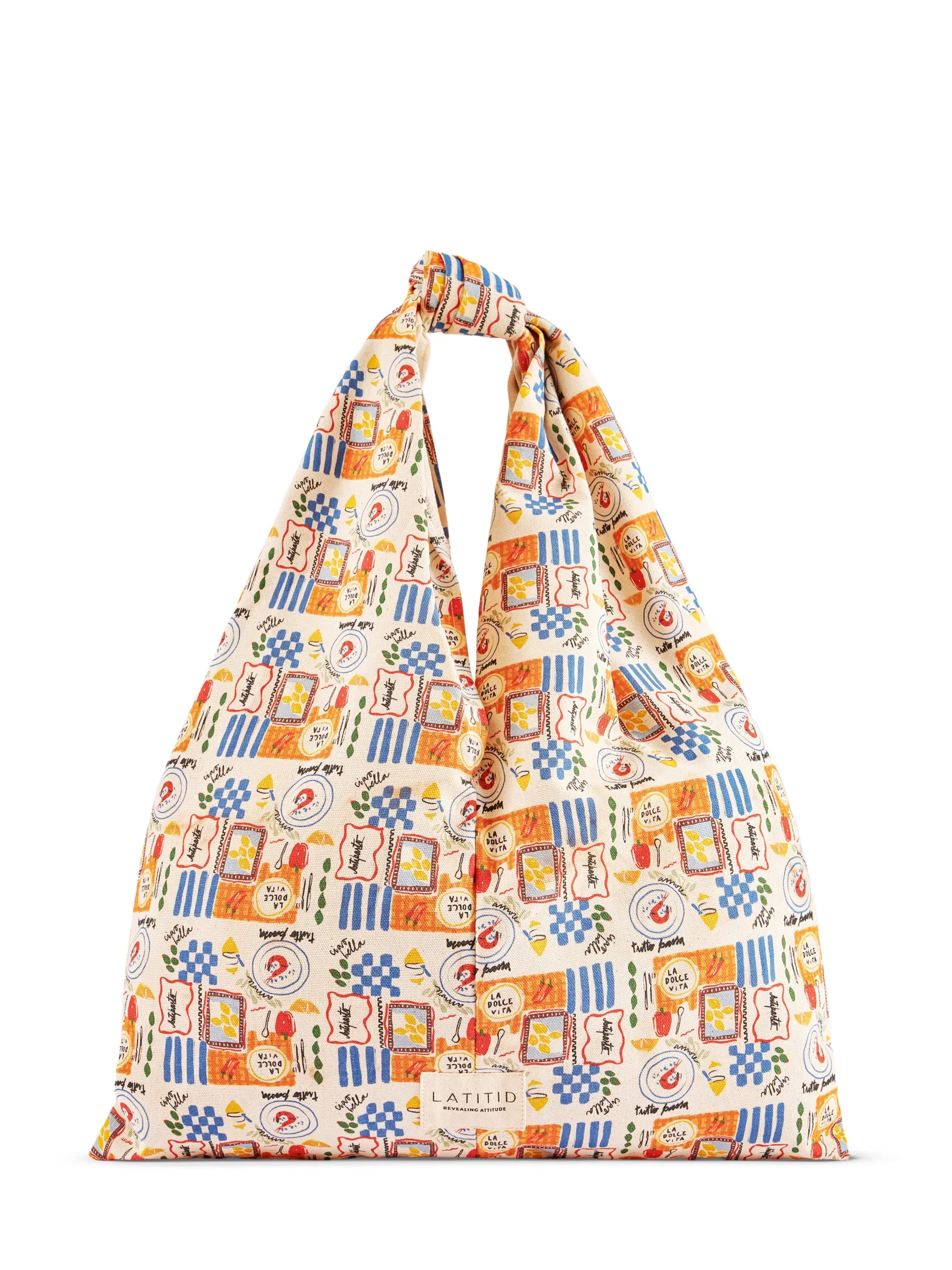 matching-summer-bag-lightweight-beach-essential