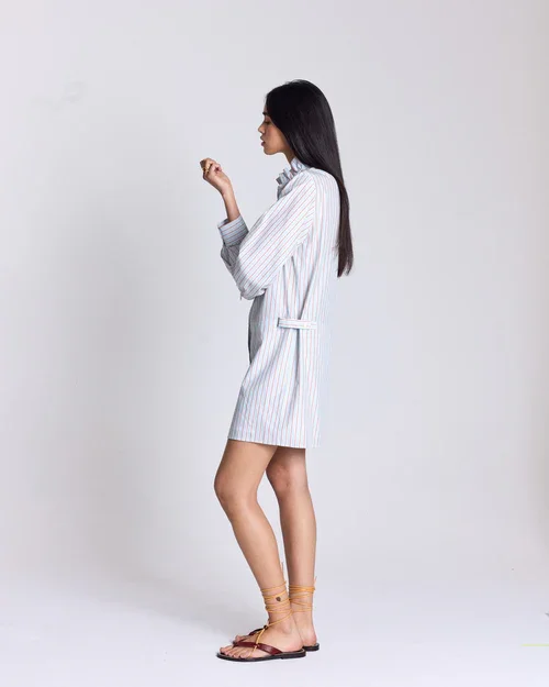 summer-striped-dress-timeless-style-clean-shape