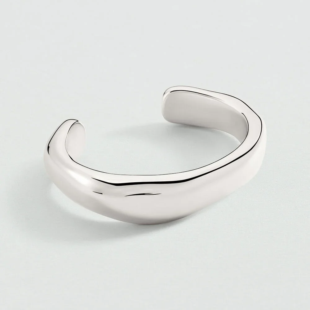 silver-bangle-organic-curve-sculptural-design