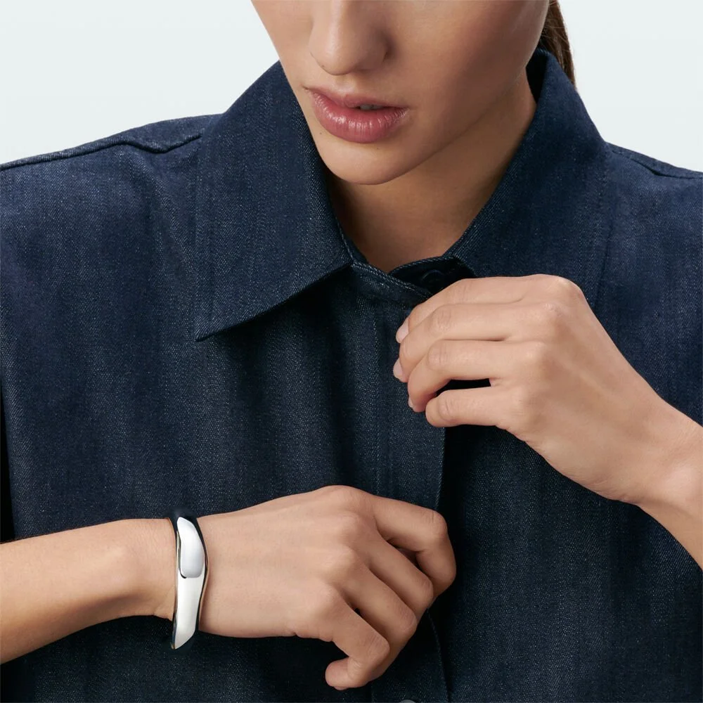 rigid-bangle-clean-lines-modern-minimal-look
