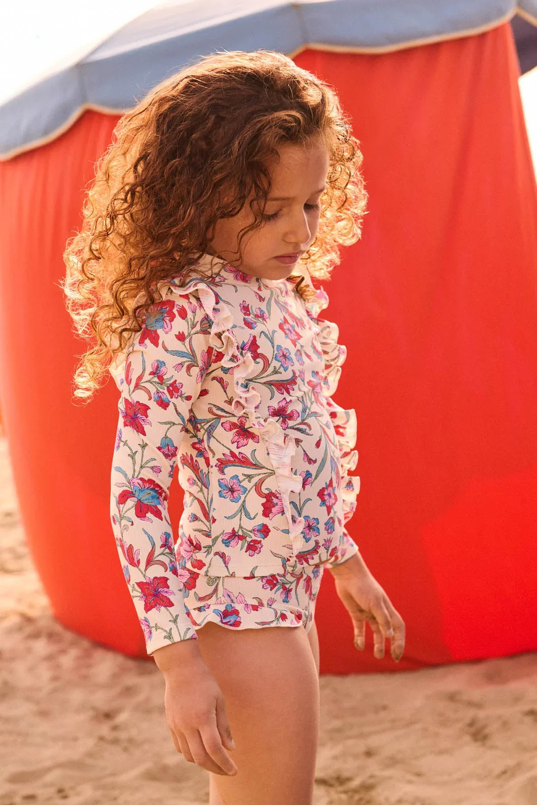 one-piece-swimsuit-floral-pattern-classic-shape
