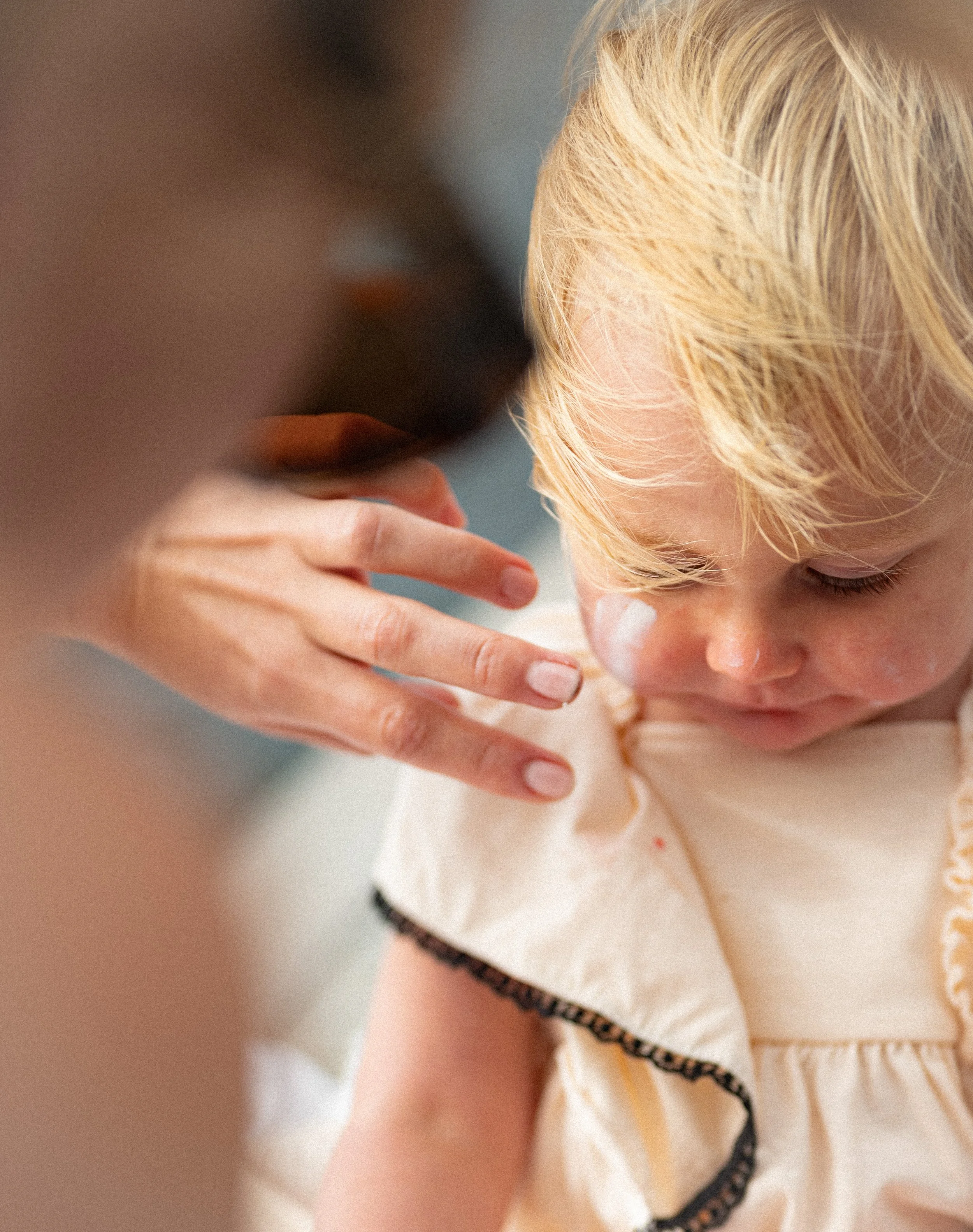 protective-sunscreen-skin-barrier-support-gentle-care