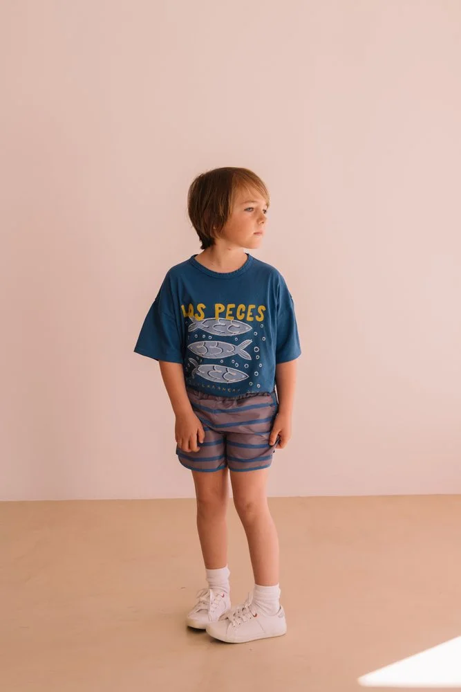 graphic-t-shirts-bold-print-expressive-style