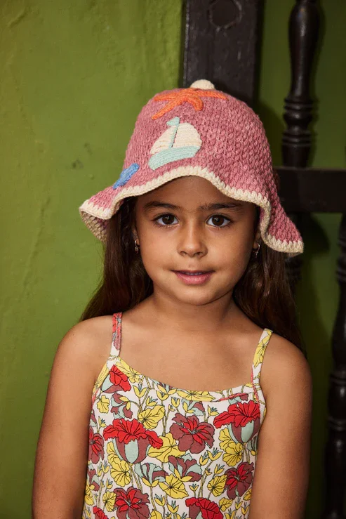 seaside-beach-hat-decorative-style-statement-look