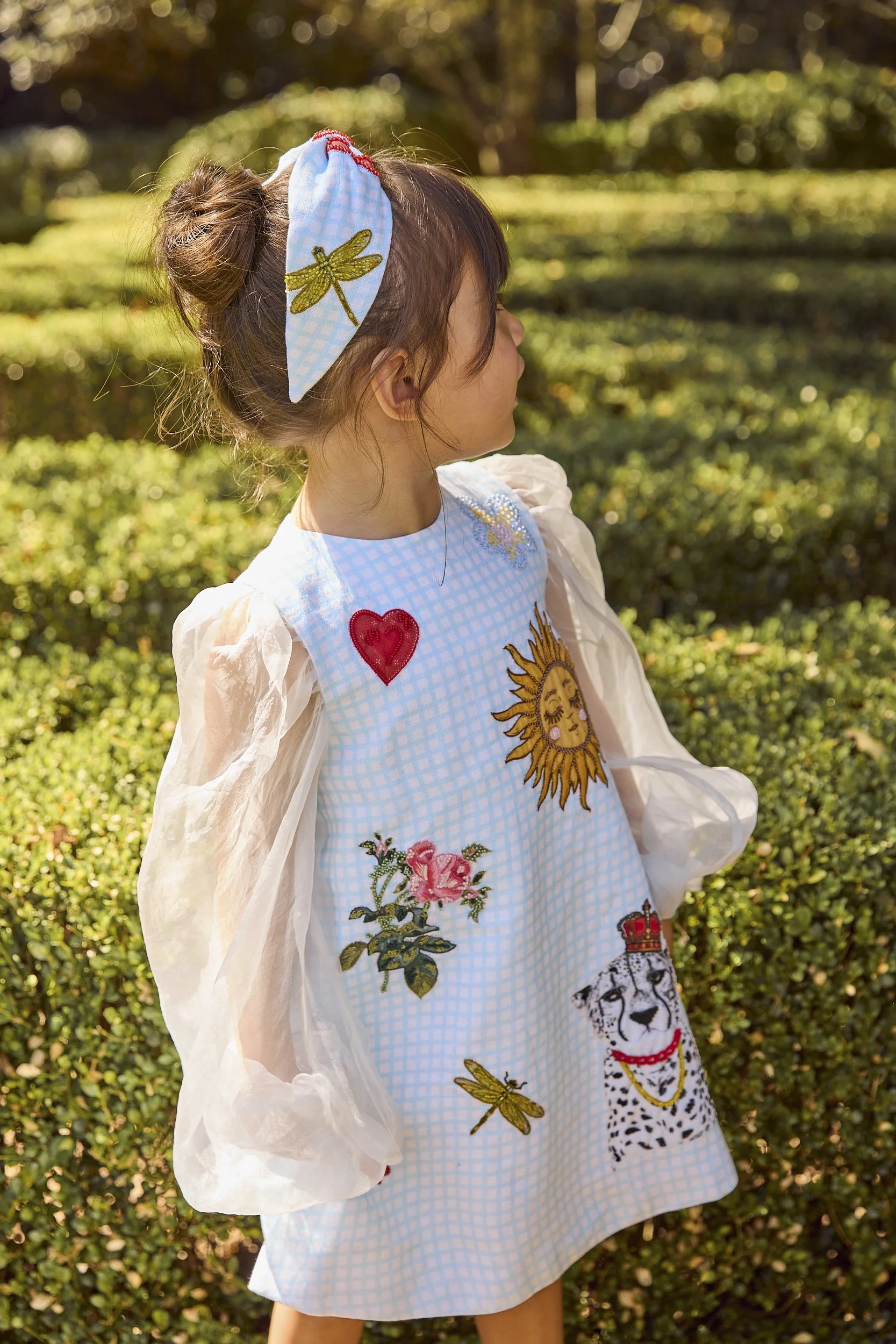 statement-dress-refined-silhouette-special-occasion