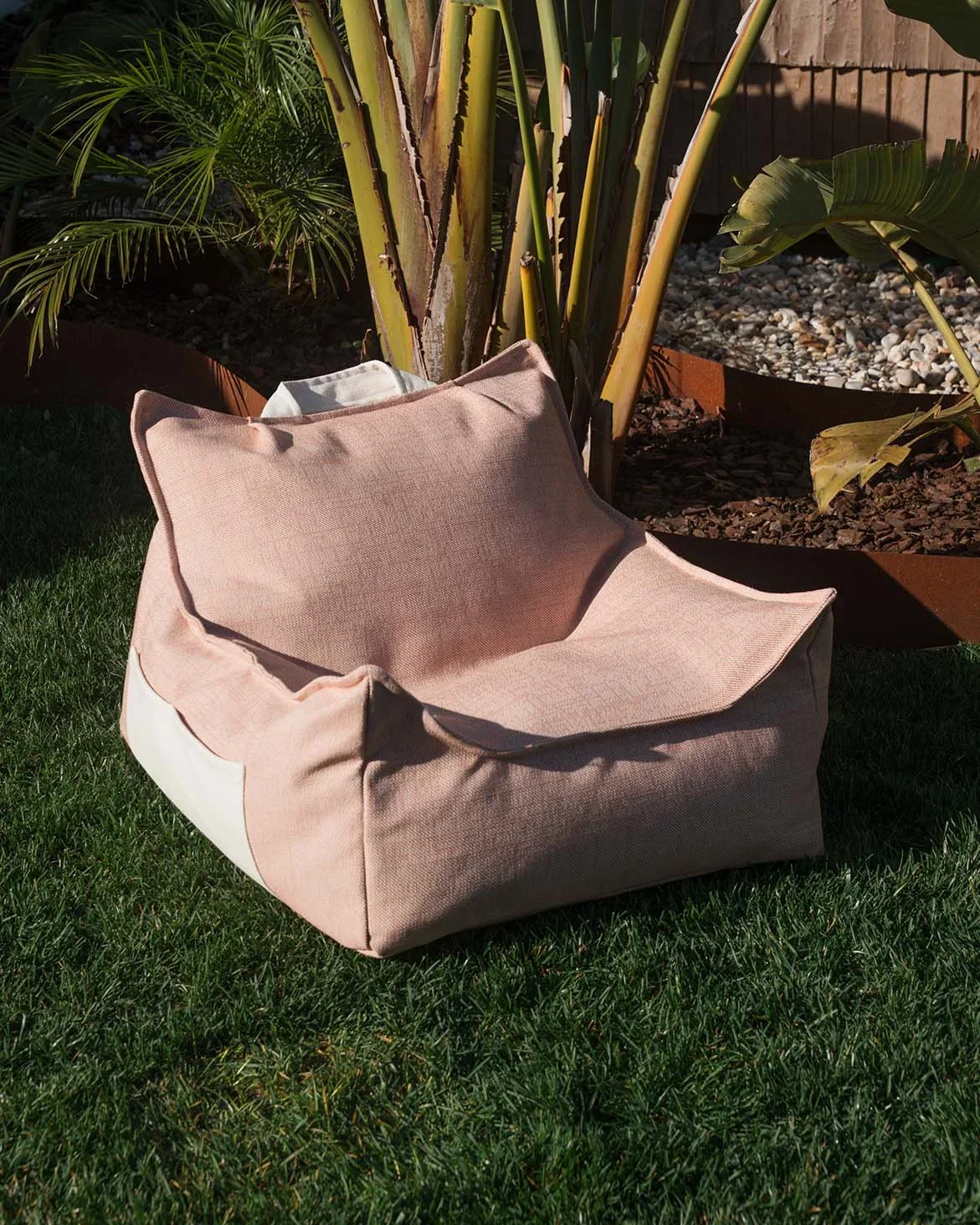 Outdoor-Beanbag Chair-wigiwama.webp5.webp