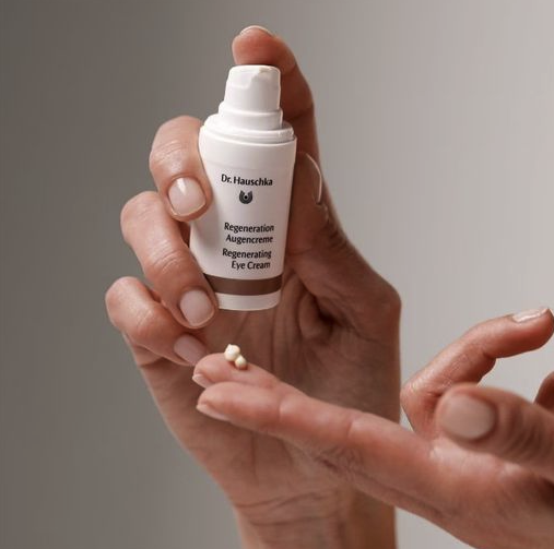 dr-hauschka-eye-care-treatment-rhythmic-facial-ritual (Copy) (Copy)