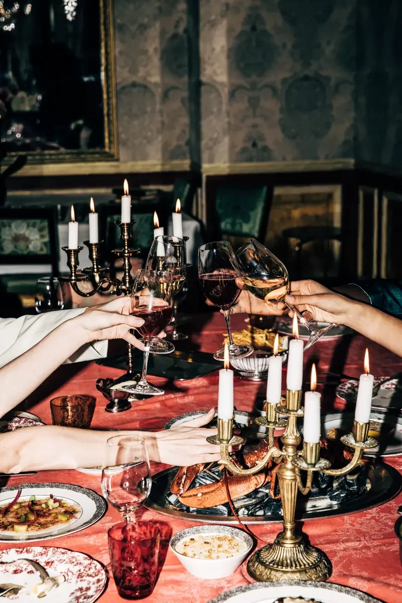   laperouse-paris-candlelit-dinner-champagne-toast-romantic-evening