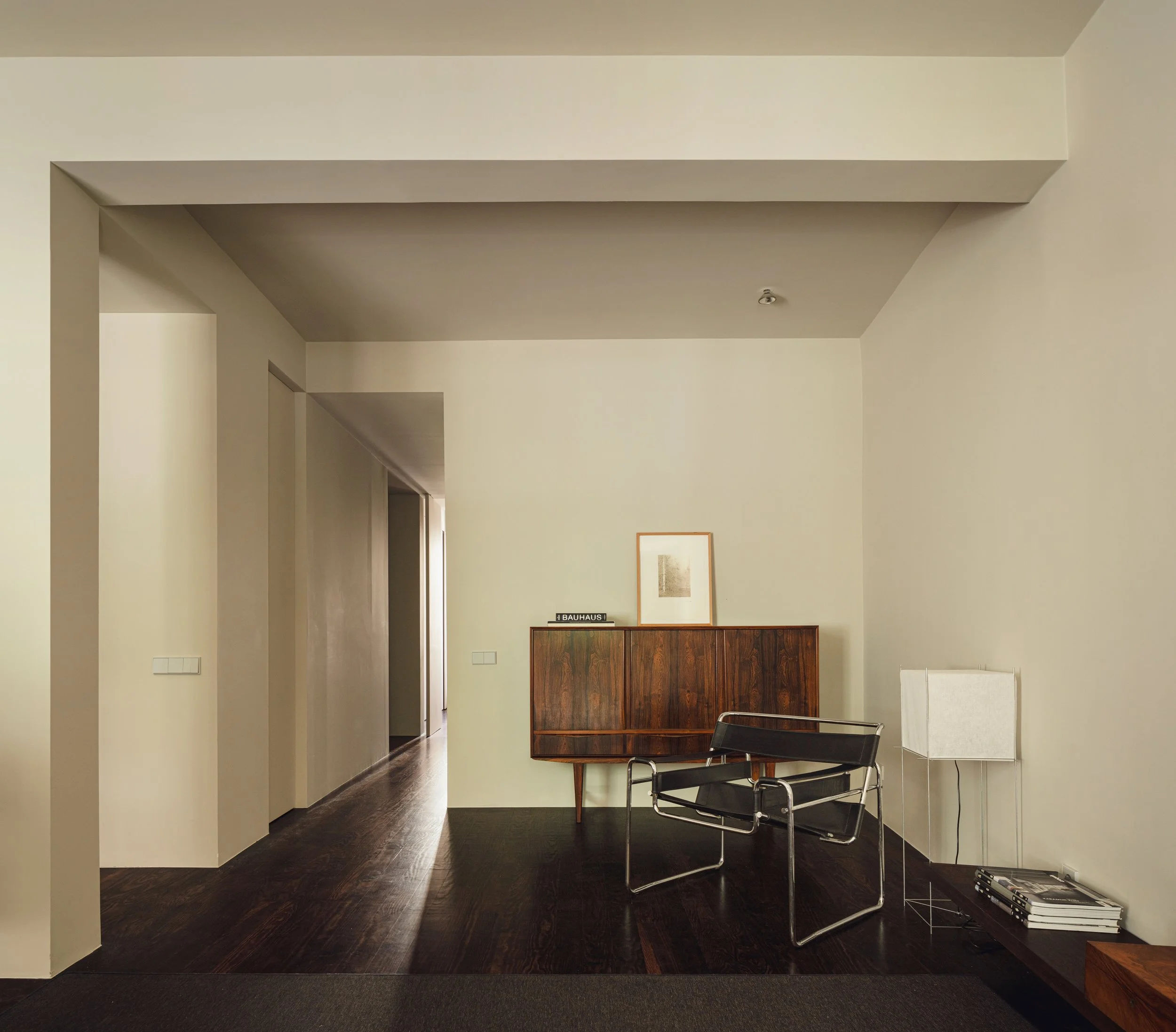 boulevard-6-living-room-wassily-chair-knoll-rosewood-sideboard-ebonised-pine-floor-ortega-diago