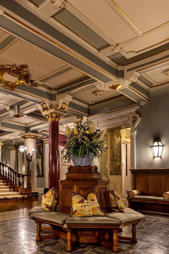 Vidago palace hotel_interior.jpg