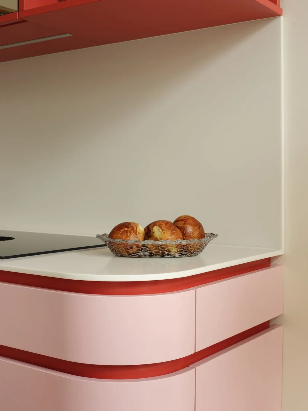 pink-panther-jaell-tofta-berlin-kitchen-storage-hallway-design