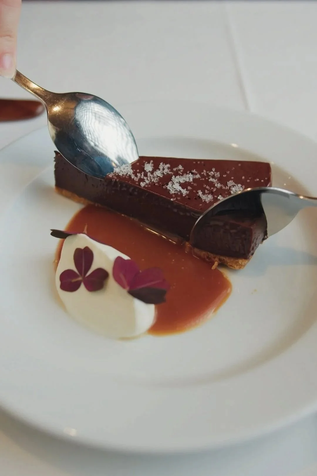 oficio-lisbon-chocolate-tart-chiado-portuguese-restaurant