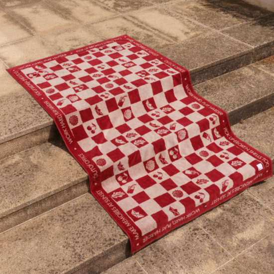 out-of-office-collection-studio-astolfi-work-hard-play-harder-towel