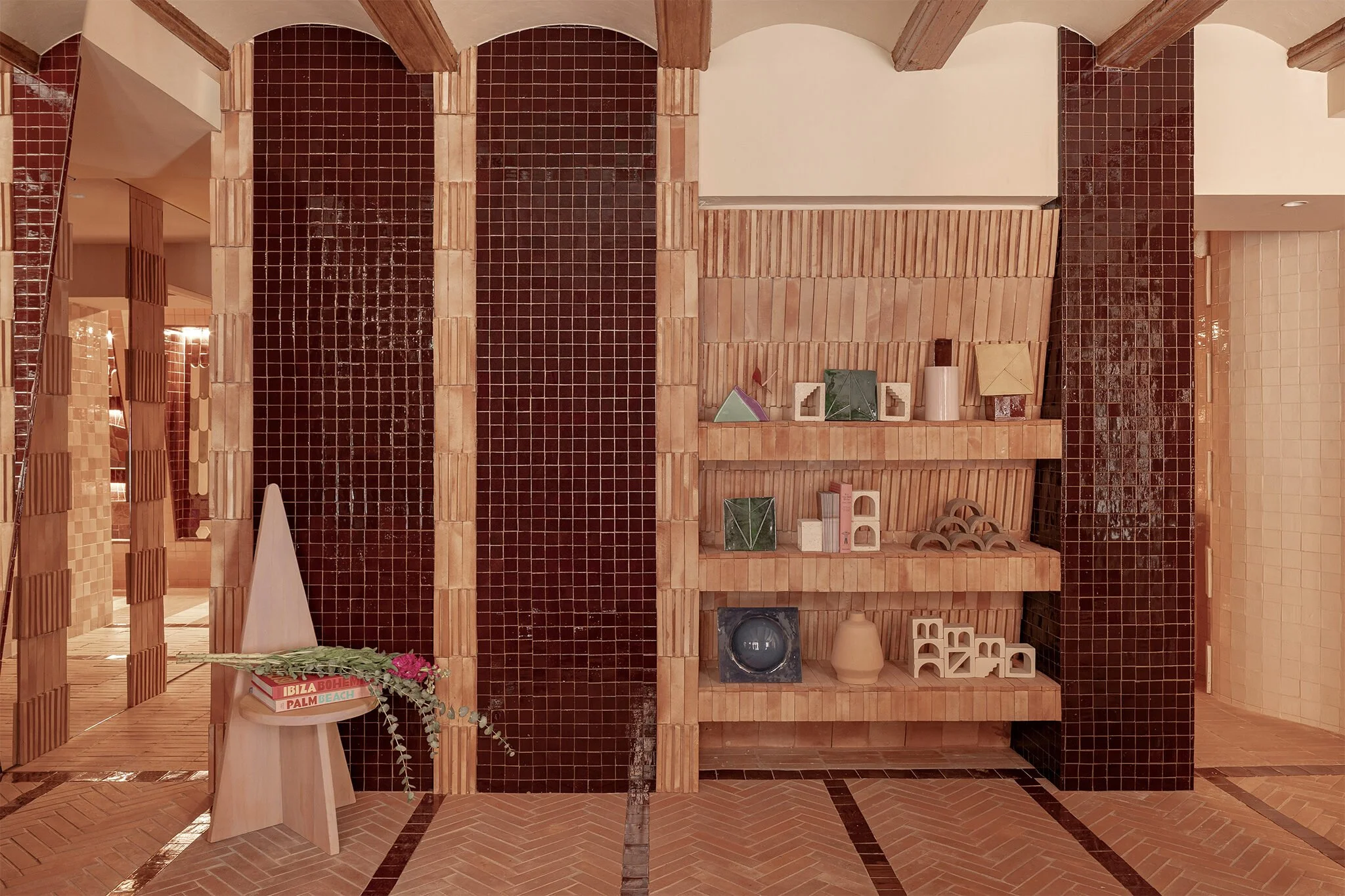 masquespacio-interior-design-valencia-showroom