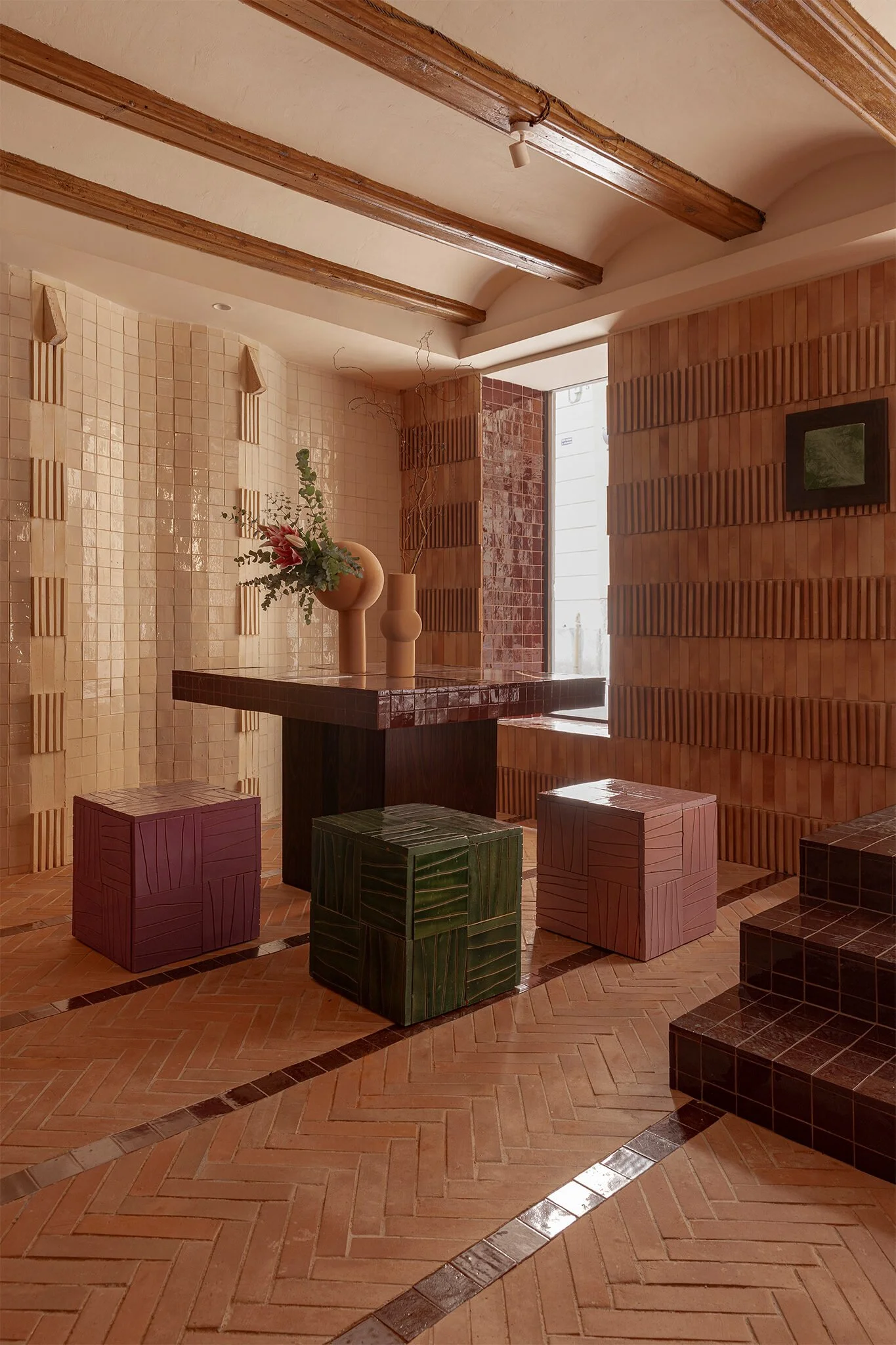 masquespacio-ceramic-design-spain-2025