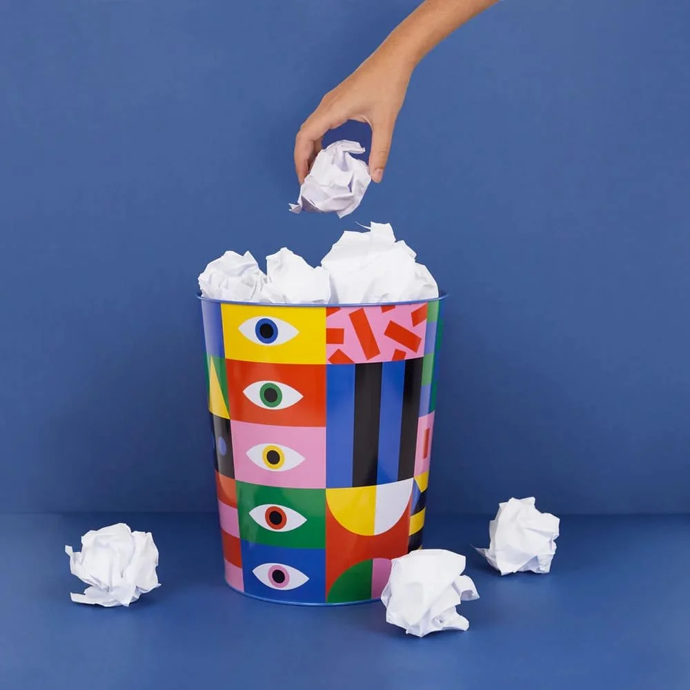 19124245_28228B2_Los_Pepes_Eyes_Wastebasket_Blue (1).jpeg