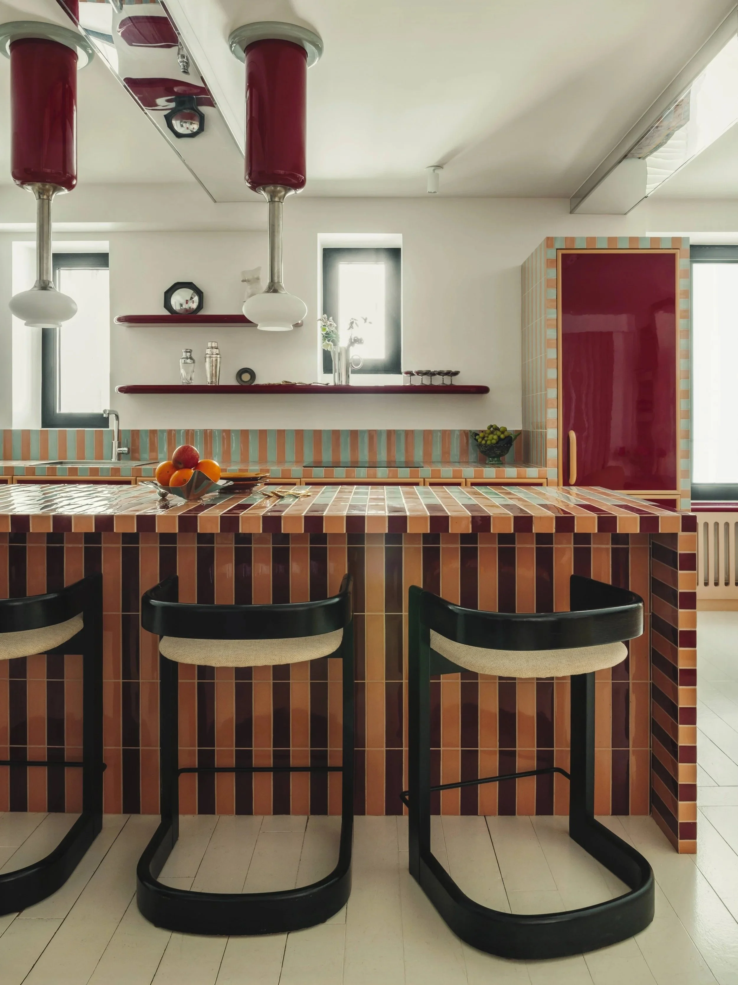 atelier-ha-pigalle-apartment-paris-high-gloss-lacquer-kitchen-striped-tiles