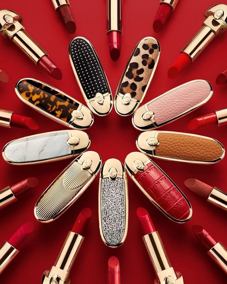 guerlain-rouge-g-lipstick-office-beauty-essentials-luxury-french