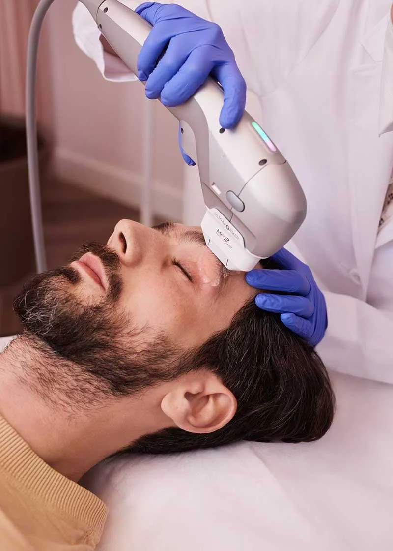 avenue-clinic-lisbon-aesthetic-medicine-facial-rejuvenation-treatment-room