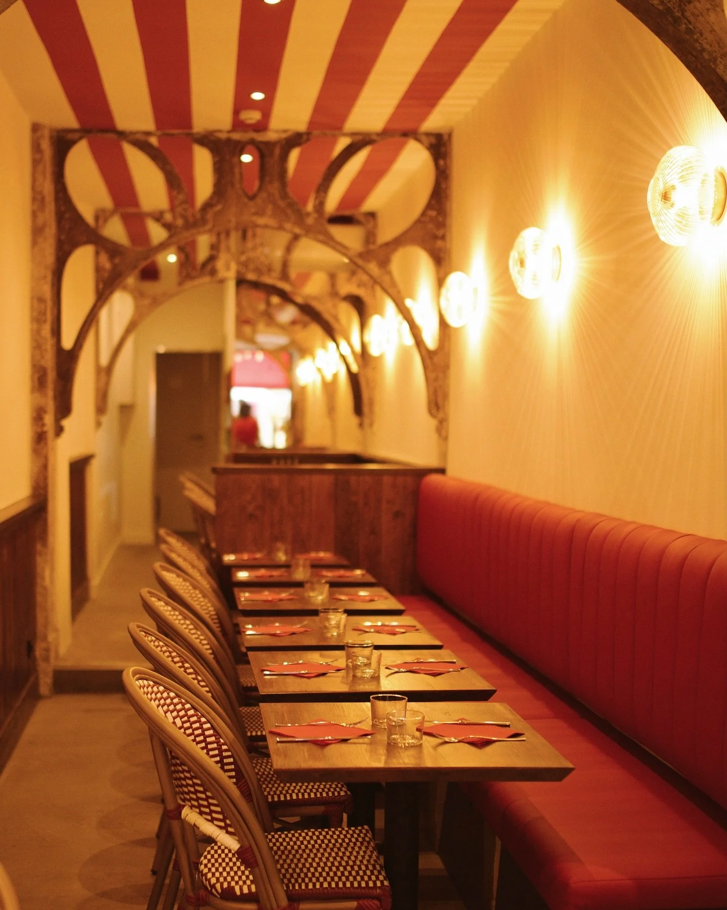 la-matta-cais-do-sodre-lisbon-italian-restaurant-interior