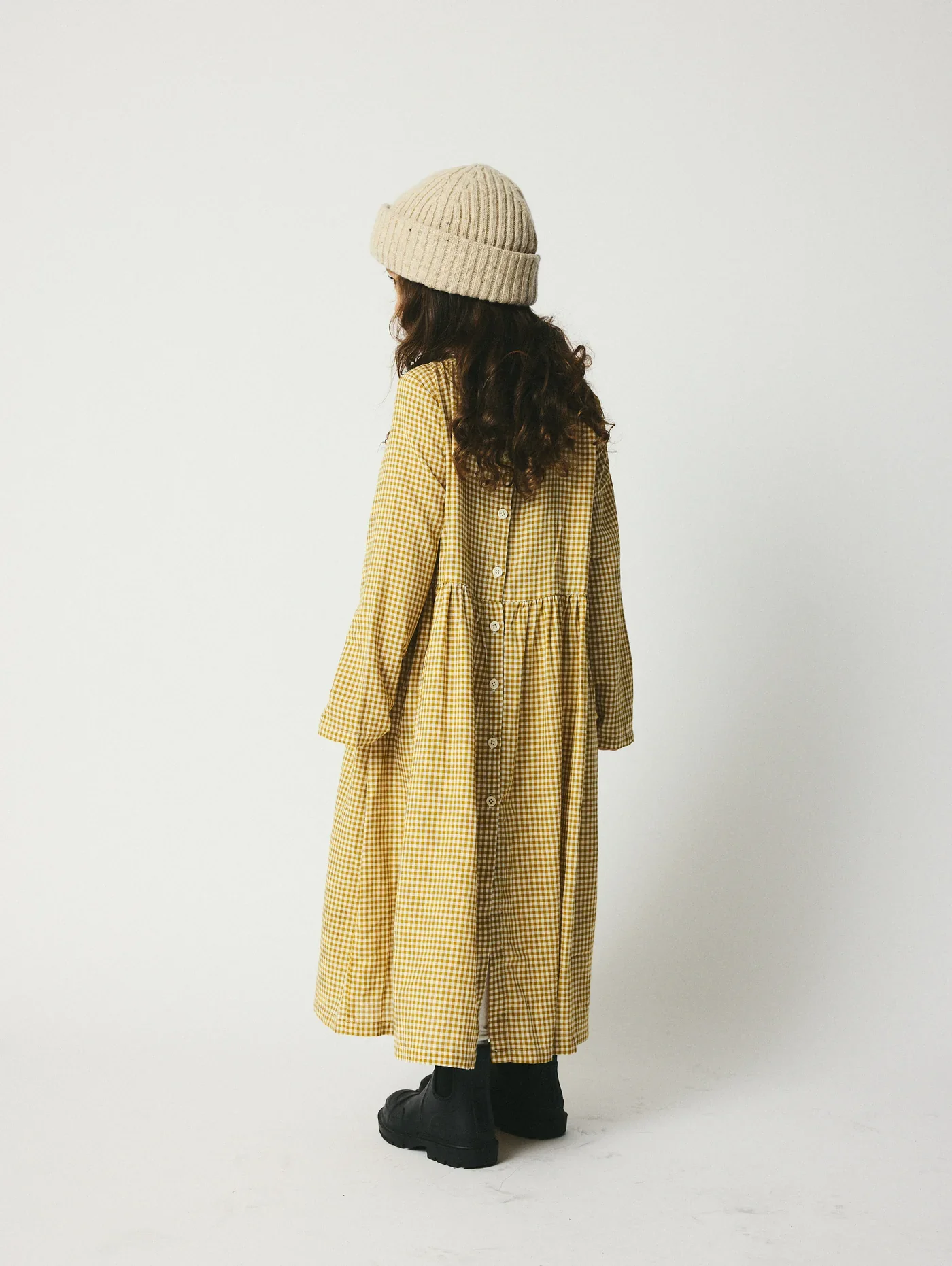 Vita_Dress-Dress-250404-20061-9003-Southern_Moos_Beige_White_Check-2.webp