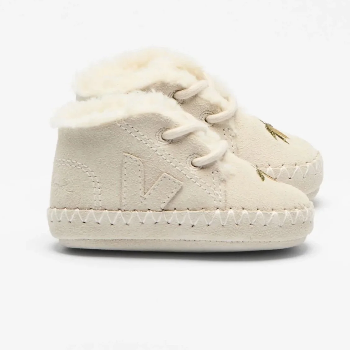 VEJA_BQ0322359_lateral.jpg