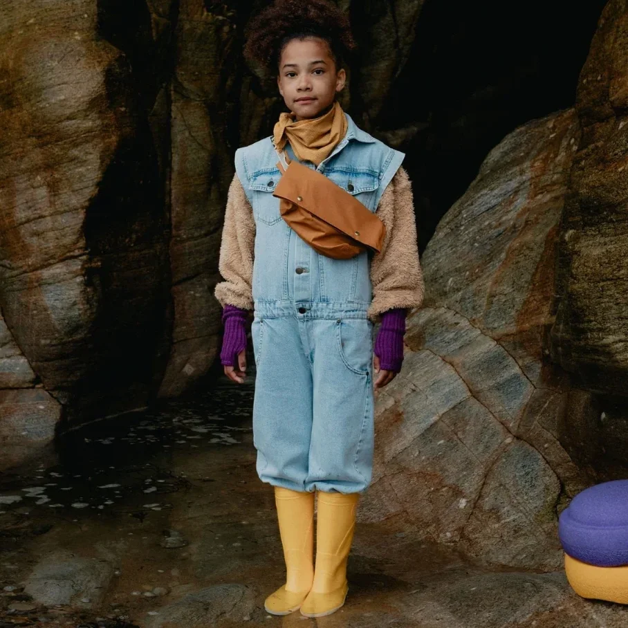 meduse-skippy-yellow-boots.webp