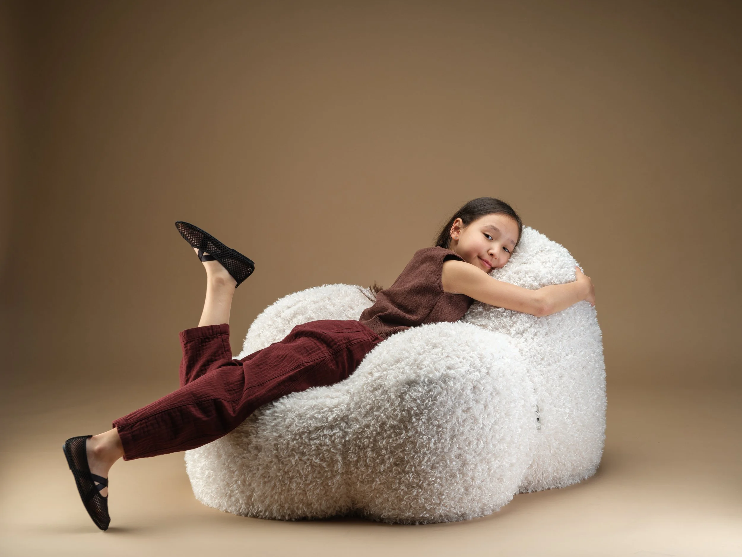 WIGIWAMA FW26 - Teen Collection - Cream Momo Chair3.jpg
