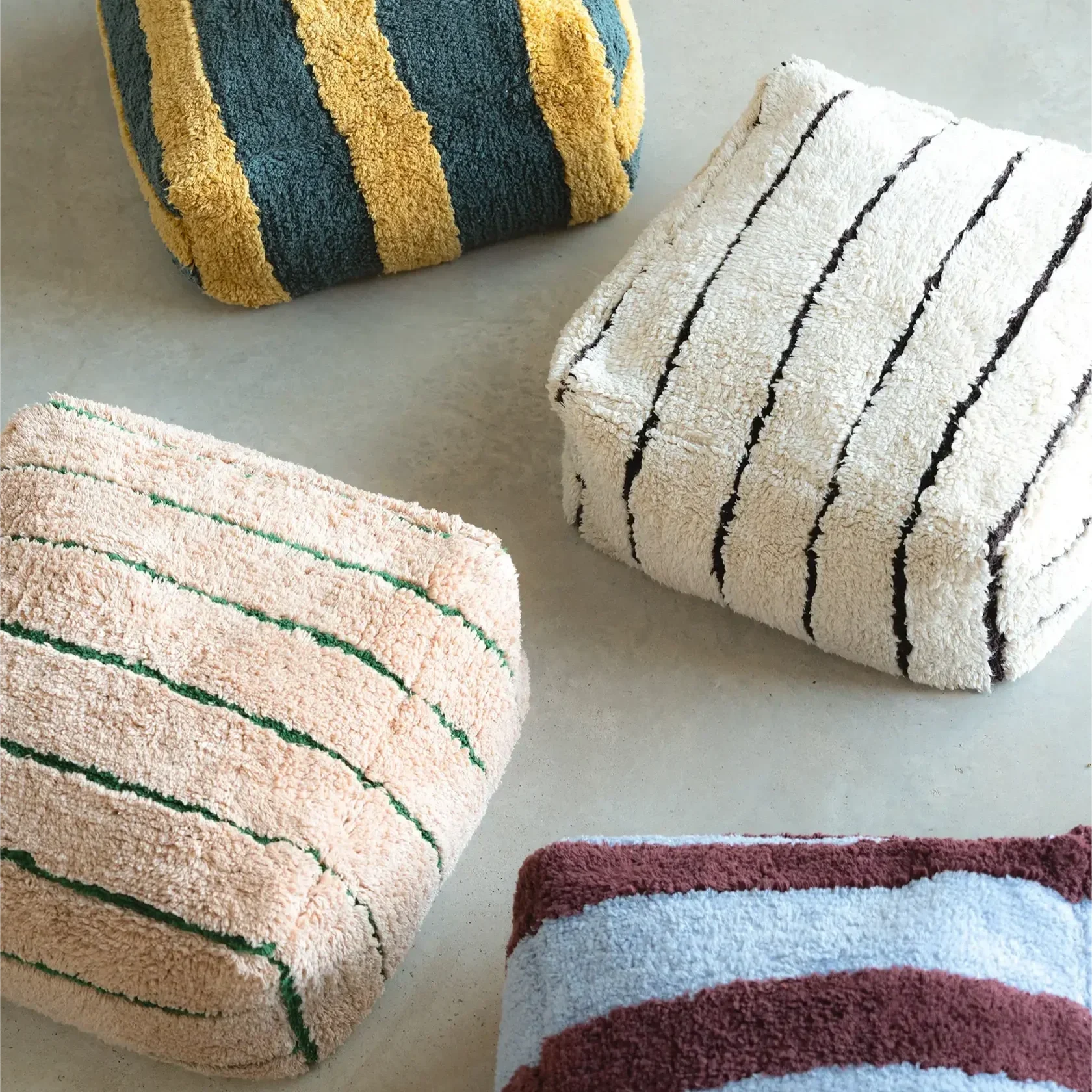 lorena-canals-natural-cotton-pouf