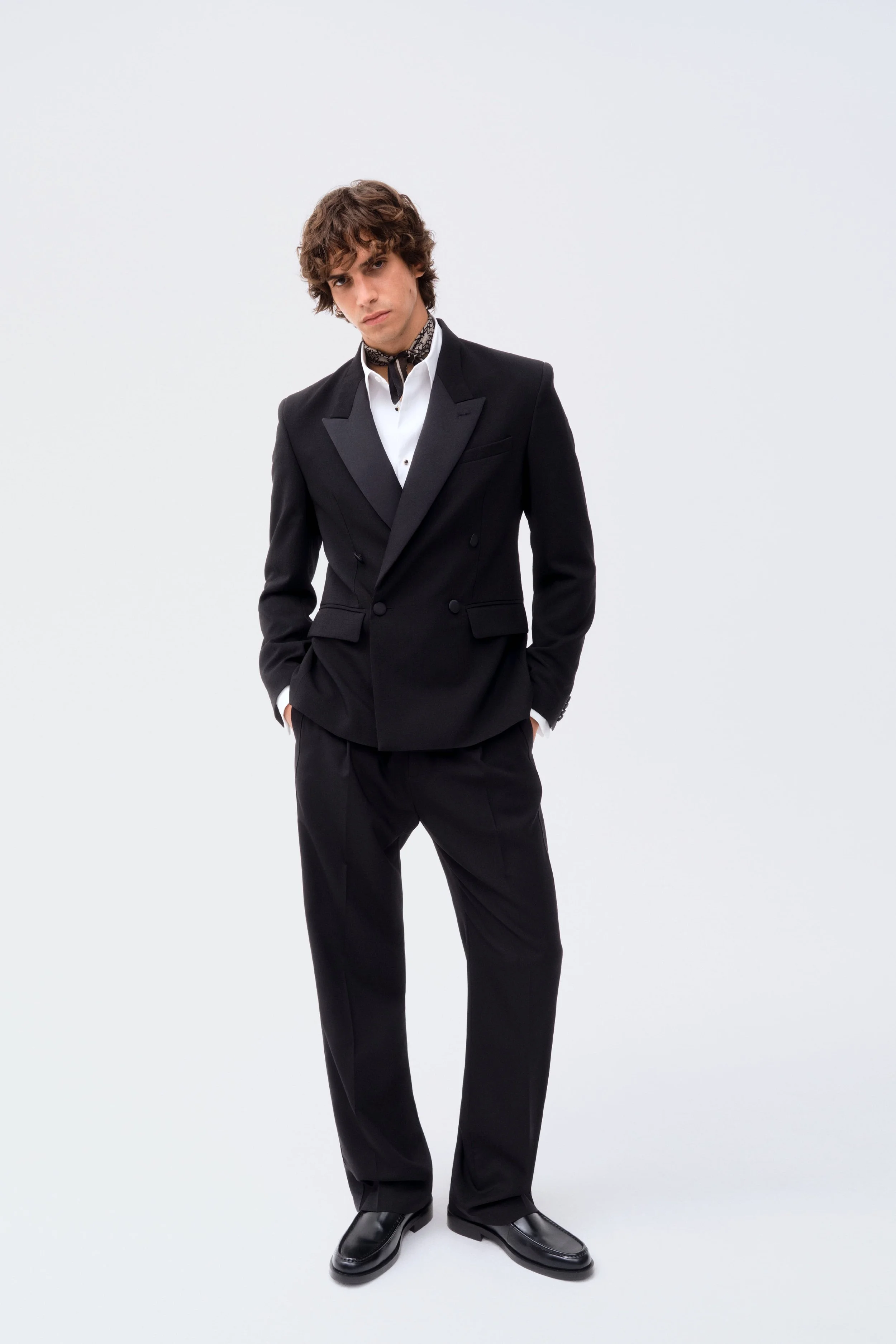 2024-ELIESAABHM-Guest-Designer-PR-Portrait-Image-2x3-sRGB-300ppi-026.jpg