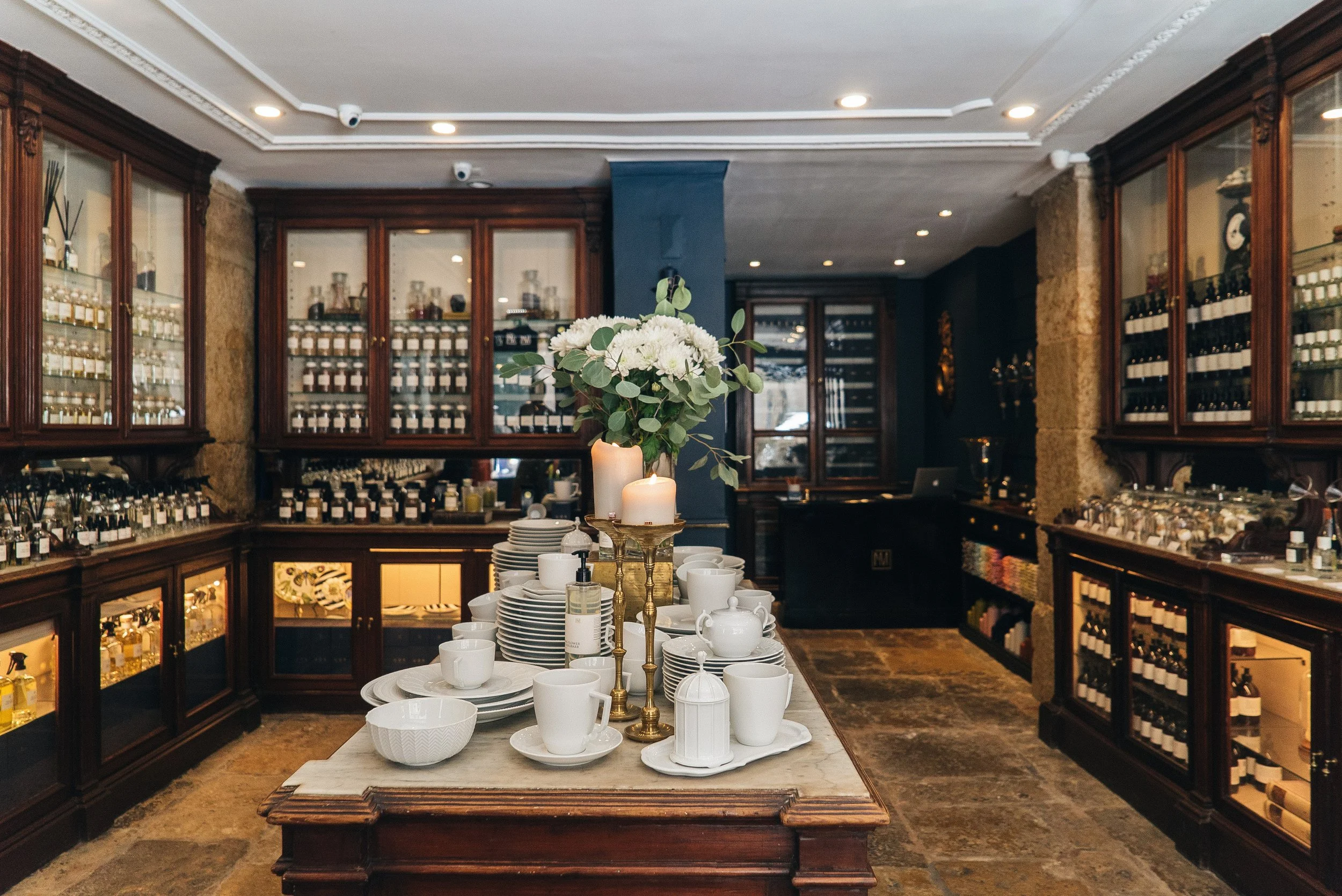 Design led fragrance store in Lisbon with curated objects and calm architecture