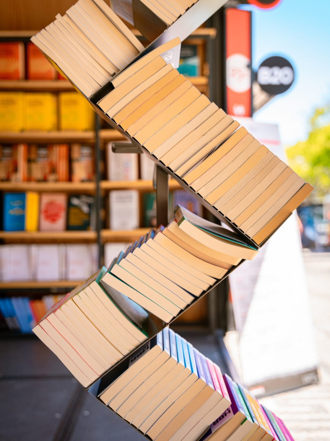 Book stalls and visitors browsing at the Feira do Livro de Lisboa in Parque Eduardo VII, Lisbon, with free entry until 14 June.