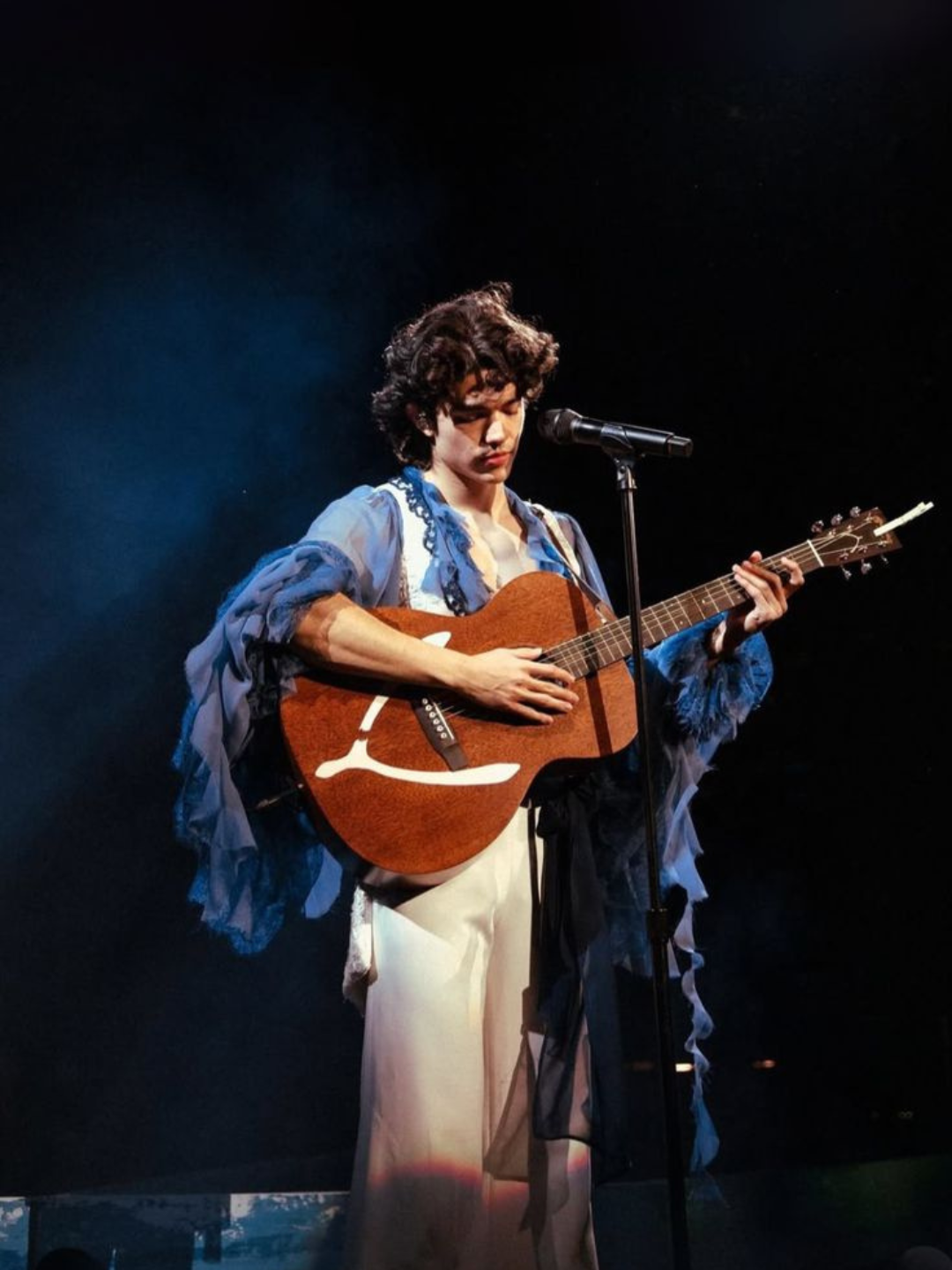 Conan Gray performing live on the Wishbone World Tour at MEO Arena in Lisbon on 7 June 2026.