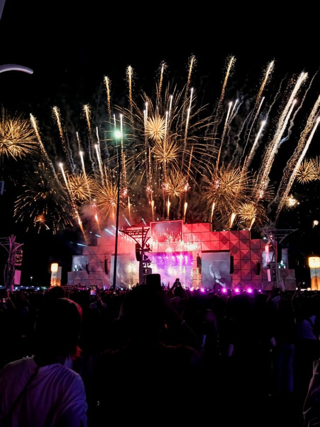 The main stage at Rock in Rio Lisboa 2026 at Parque Tejo, hosting Katy Perry, Linkin Park, Rod Stewart and more across four nights in June.