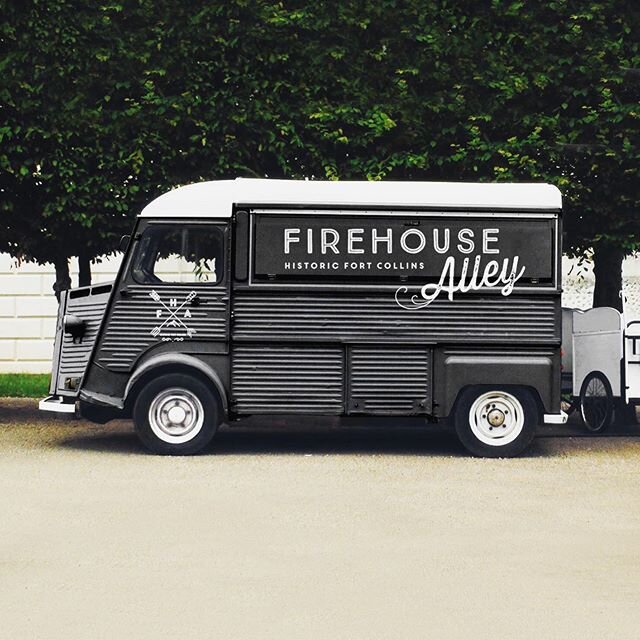 Branding for Firehouse Alley spotted in the wild.
⁣⁣
✖️✖️✖️✖️
⁣⁣ ⁣⁣ ⁣⁣
.
.
.
.
.

#grid #griddesign #nxlte #coloradodesign #identity #minimal #minimaldesign #typography #branding #type #branddesign #designer #graphicdesign #logoidentity #bauhaus #typ