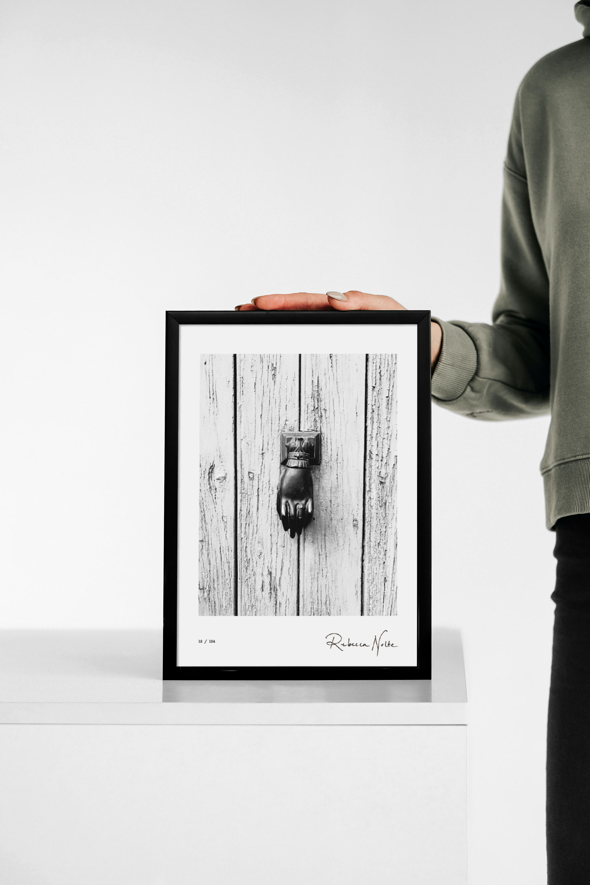 Holding-Frame-Print-9.png