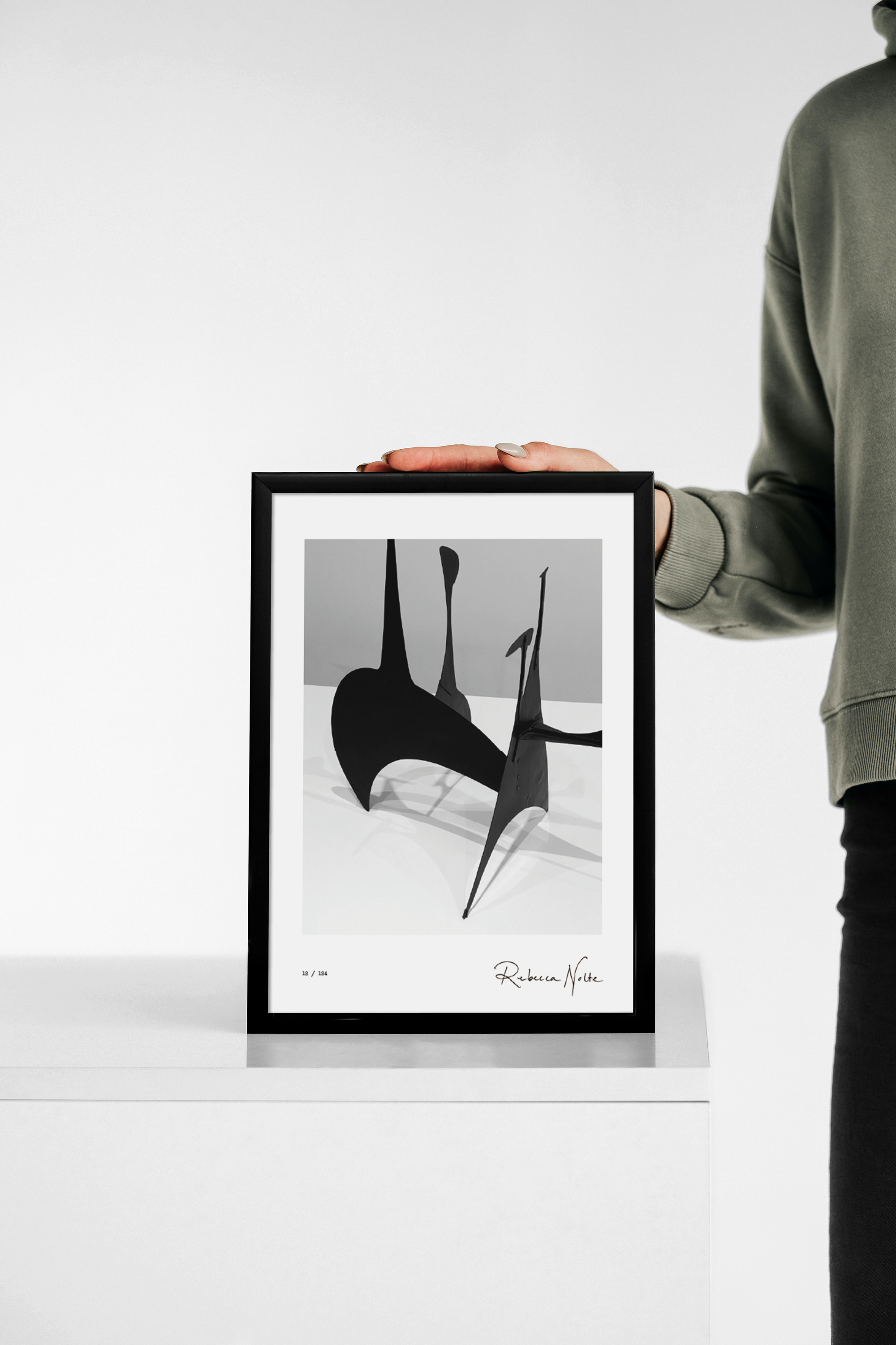 Holding-Frame-Print-24.png