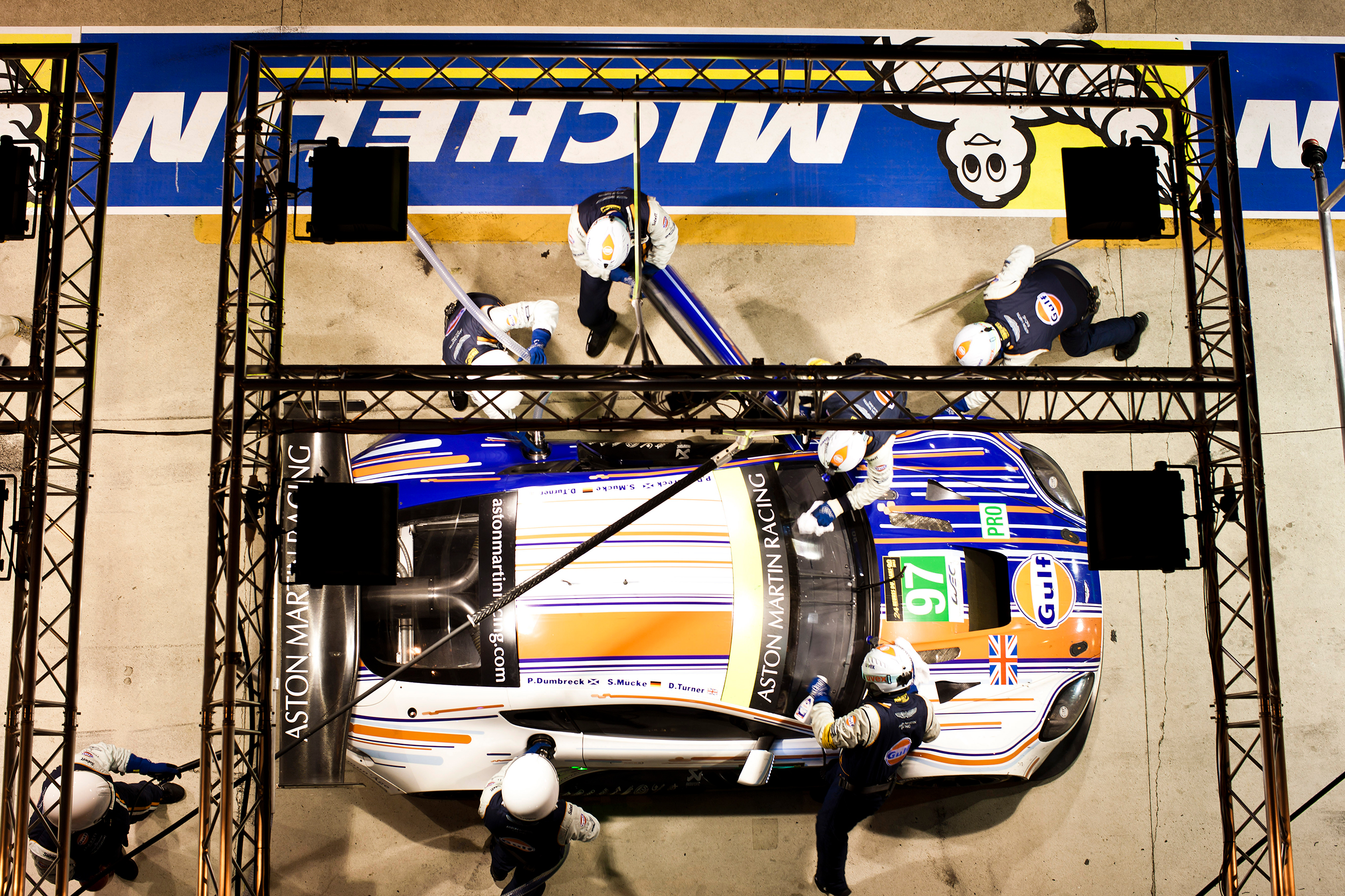 #97 Aston Martin Vantage pit stop