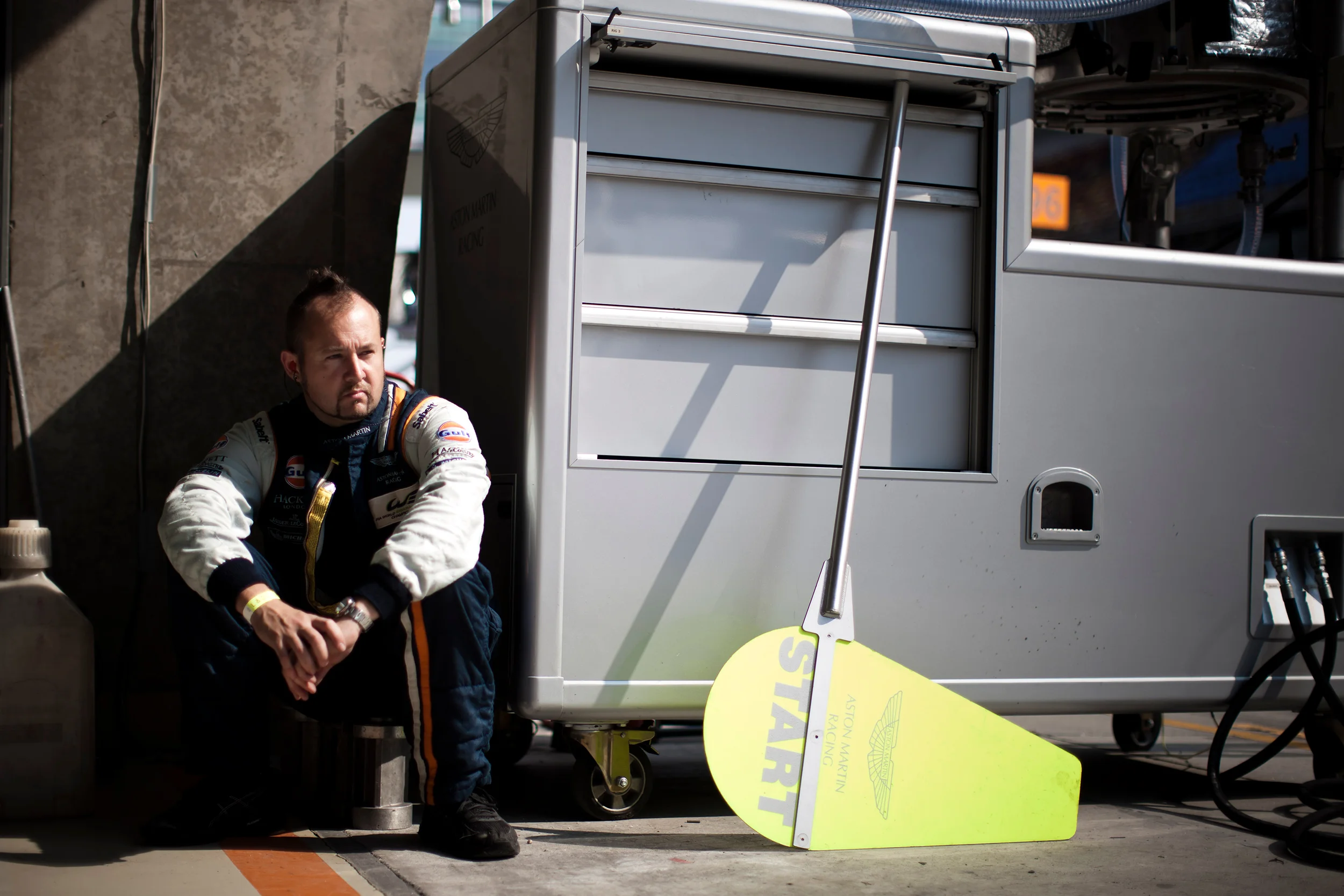 Aston Martin pit crew