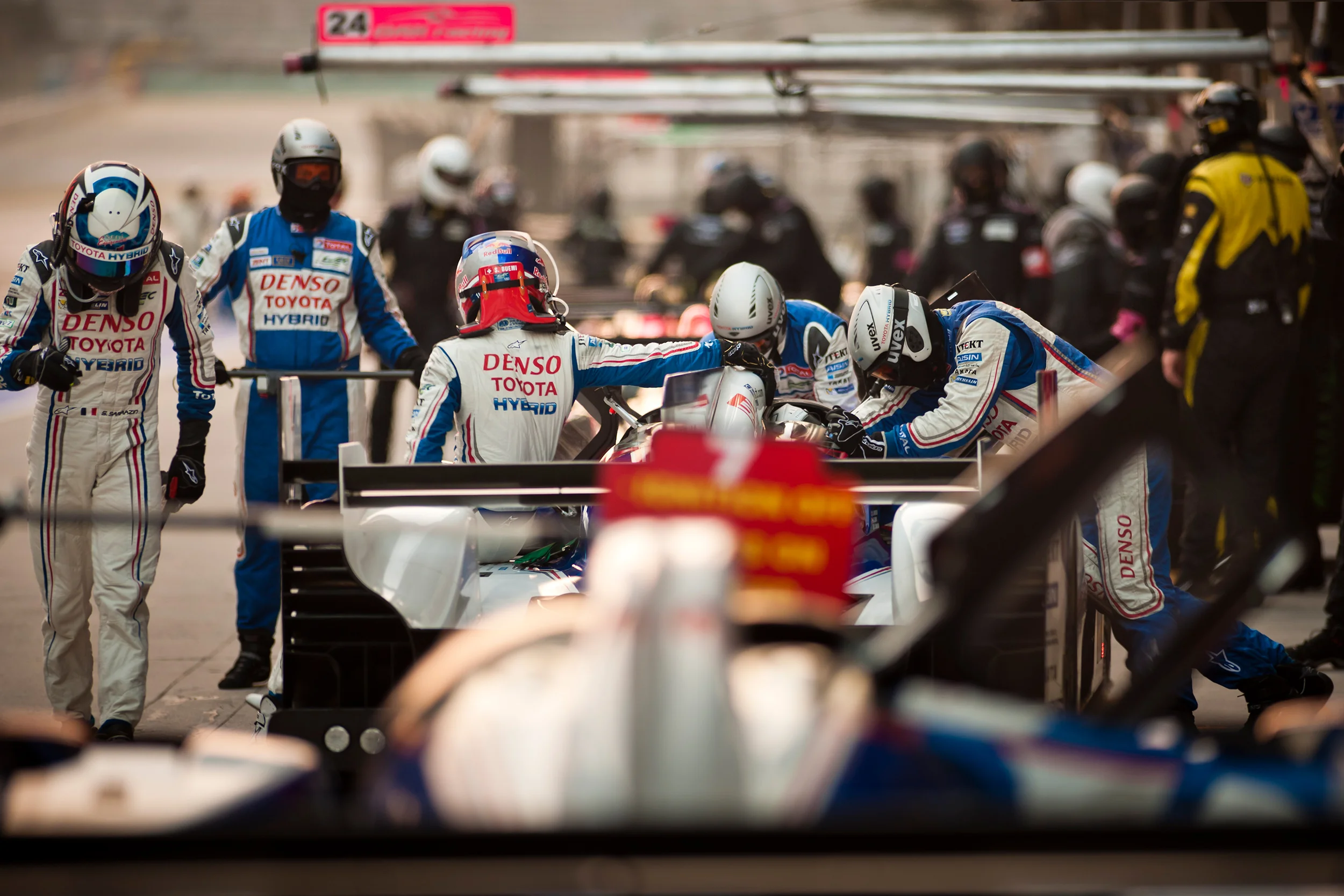 #8 Toyota TS030 driver change
