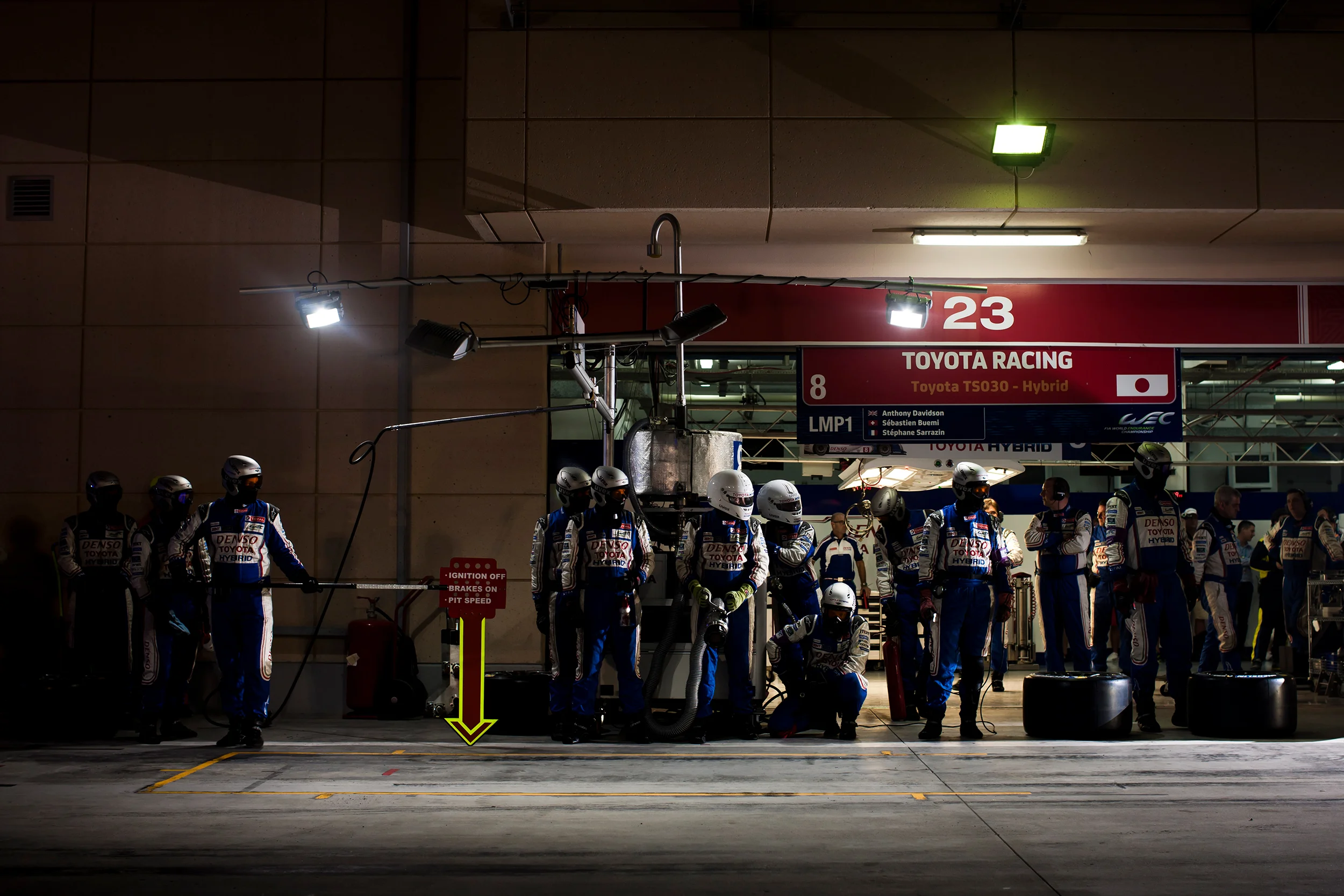 Toyota pit crew