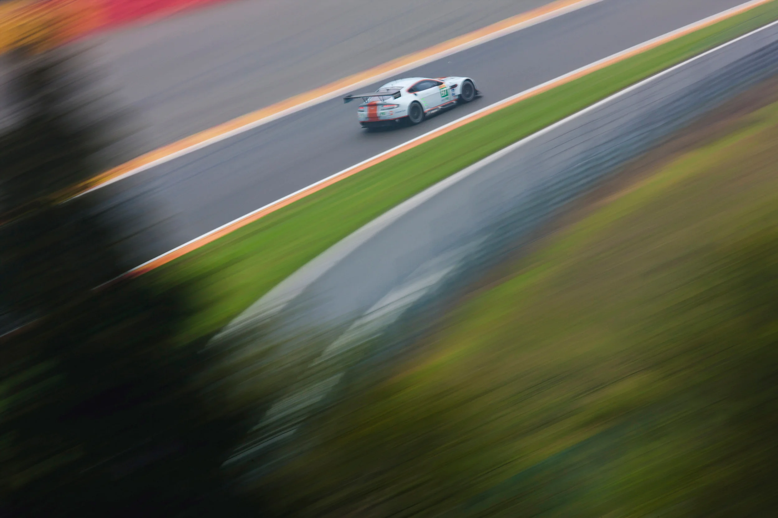 Bruno Senna, Aston Martin Vantage