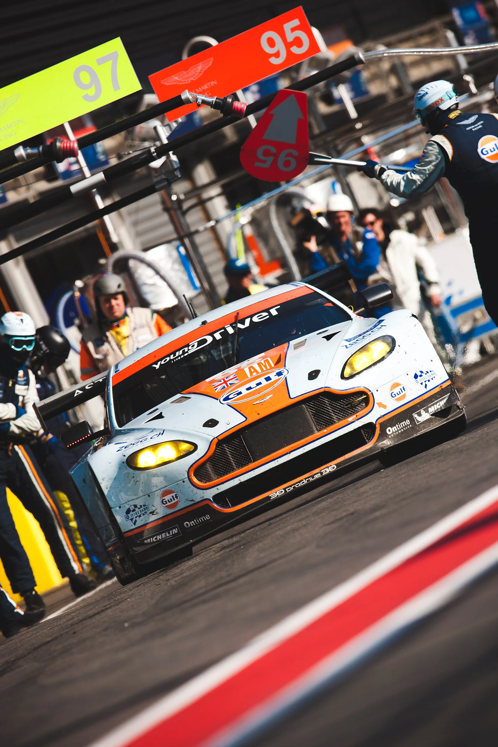 Kristian Poulsen, Aston Martin Vantage