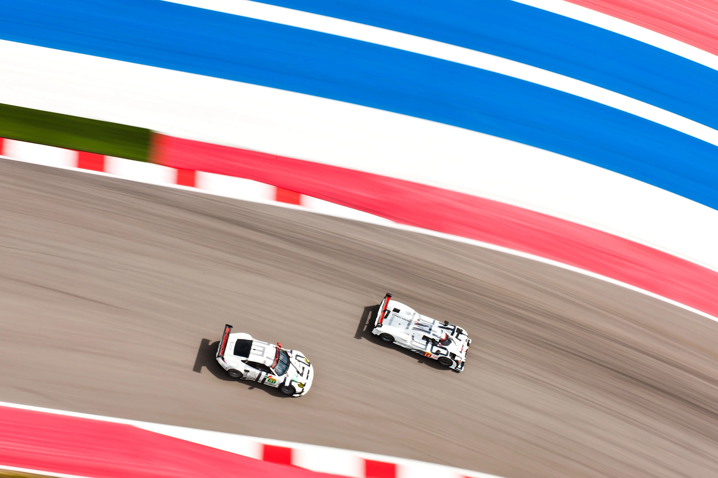 Marc Lieb, Porsche 919 Hybrid and Nick Tandy, Porsche 911 RSR