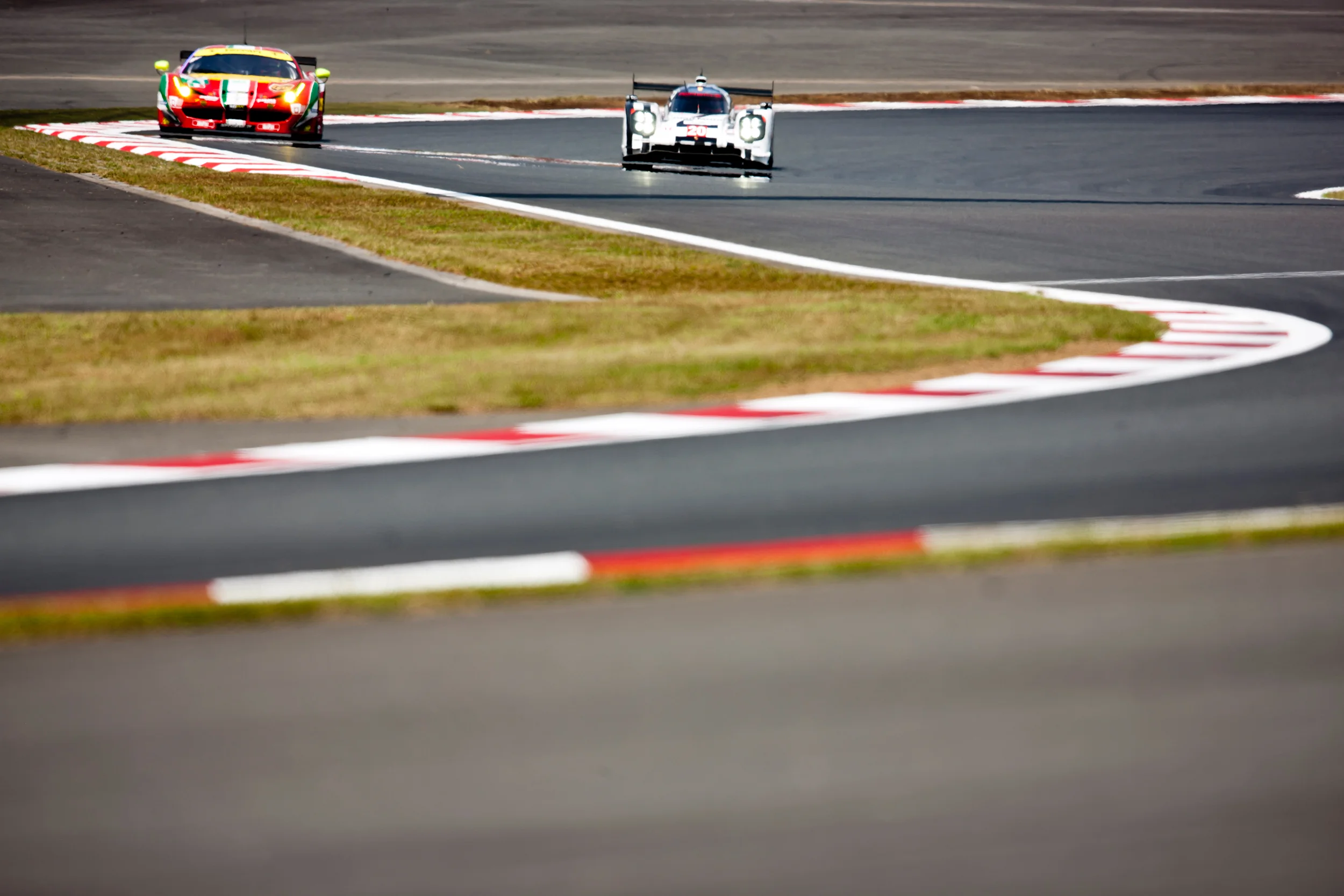 James Calado, AF Corse Ferrari 458 Italia and Timo Bernhard, Porsche 919