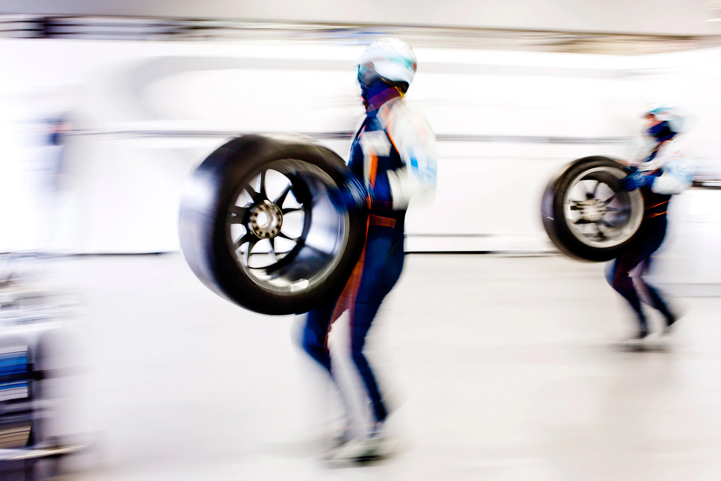Aston Martin pit crew