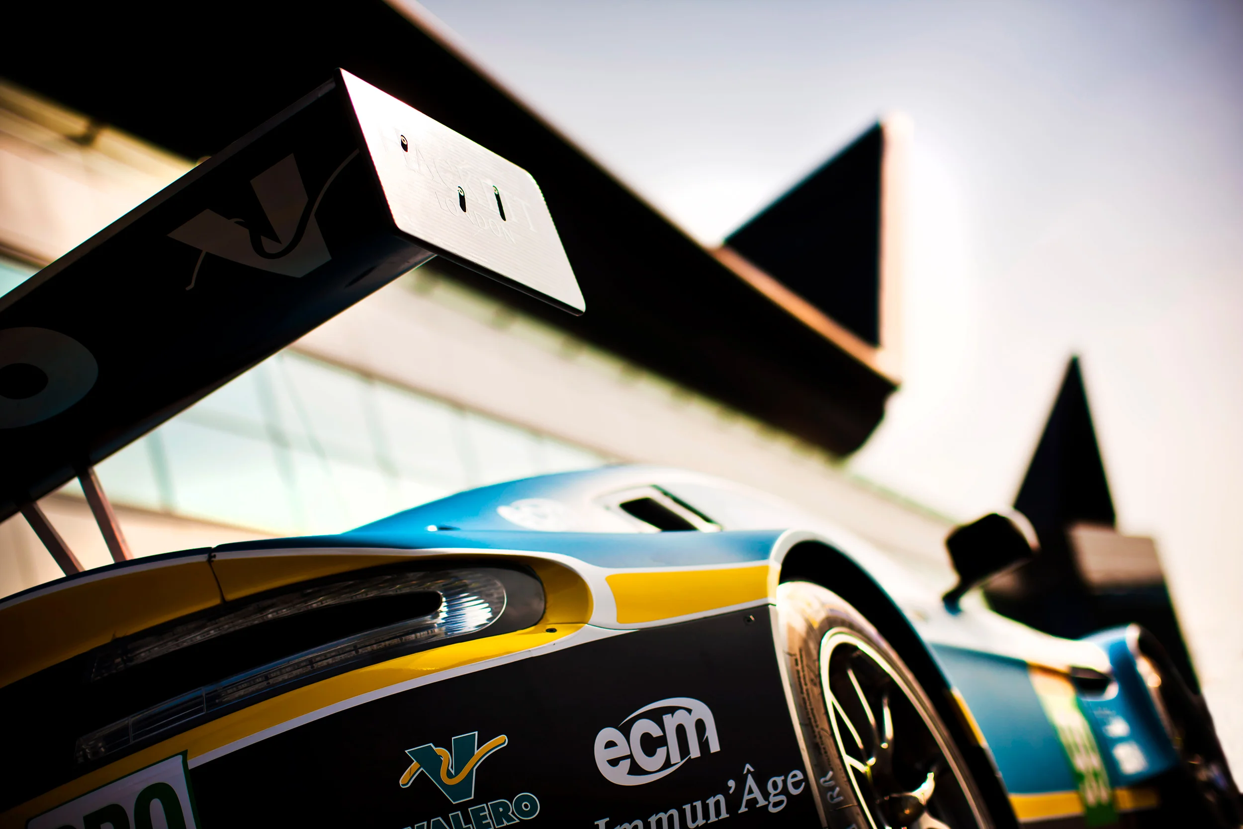 #99 Aston Martin Vantage and the Silverstone Wing