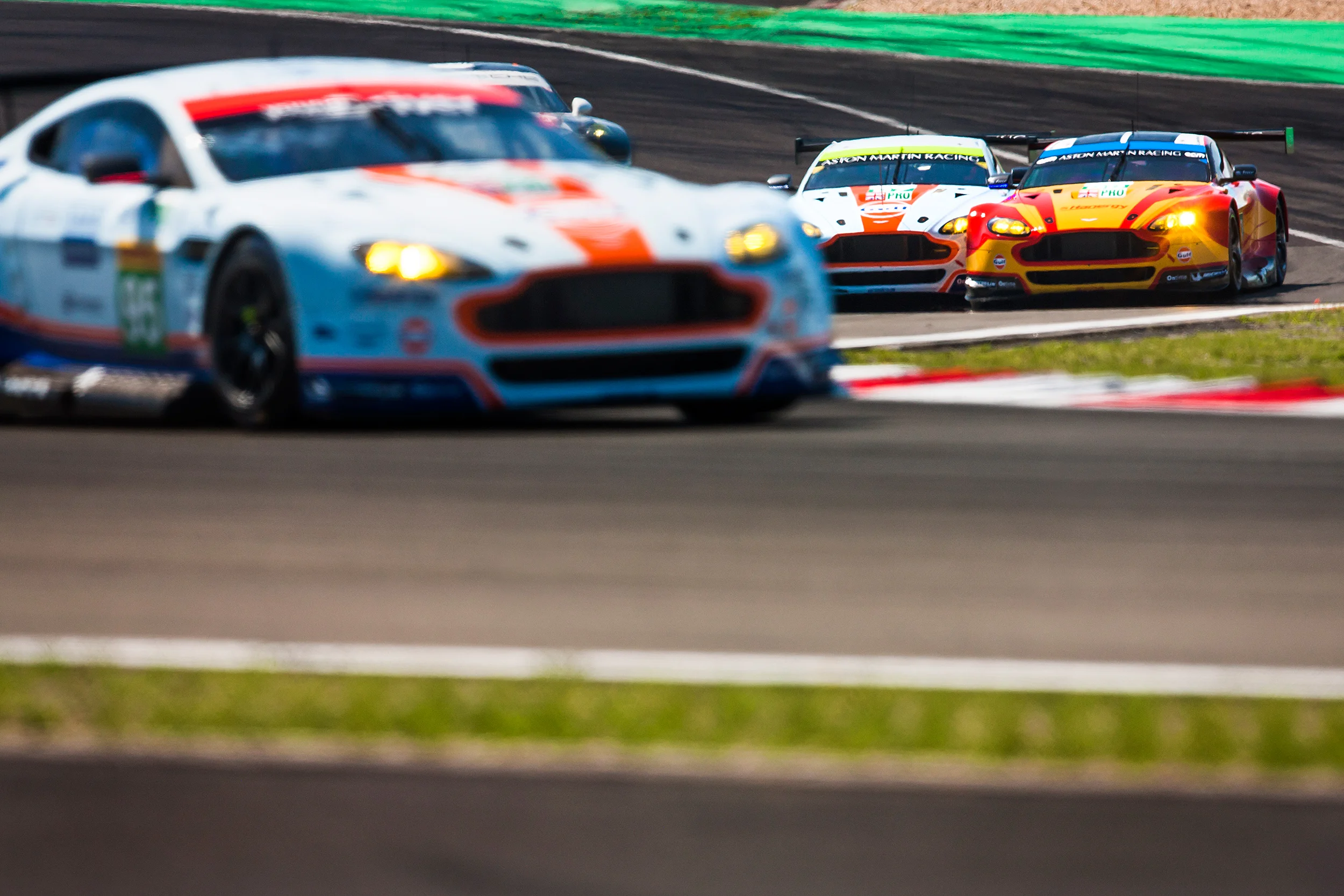Stefan Mucke, Aston Martin Vantage and Richie Stanaway, Aston Martin Vantage