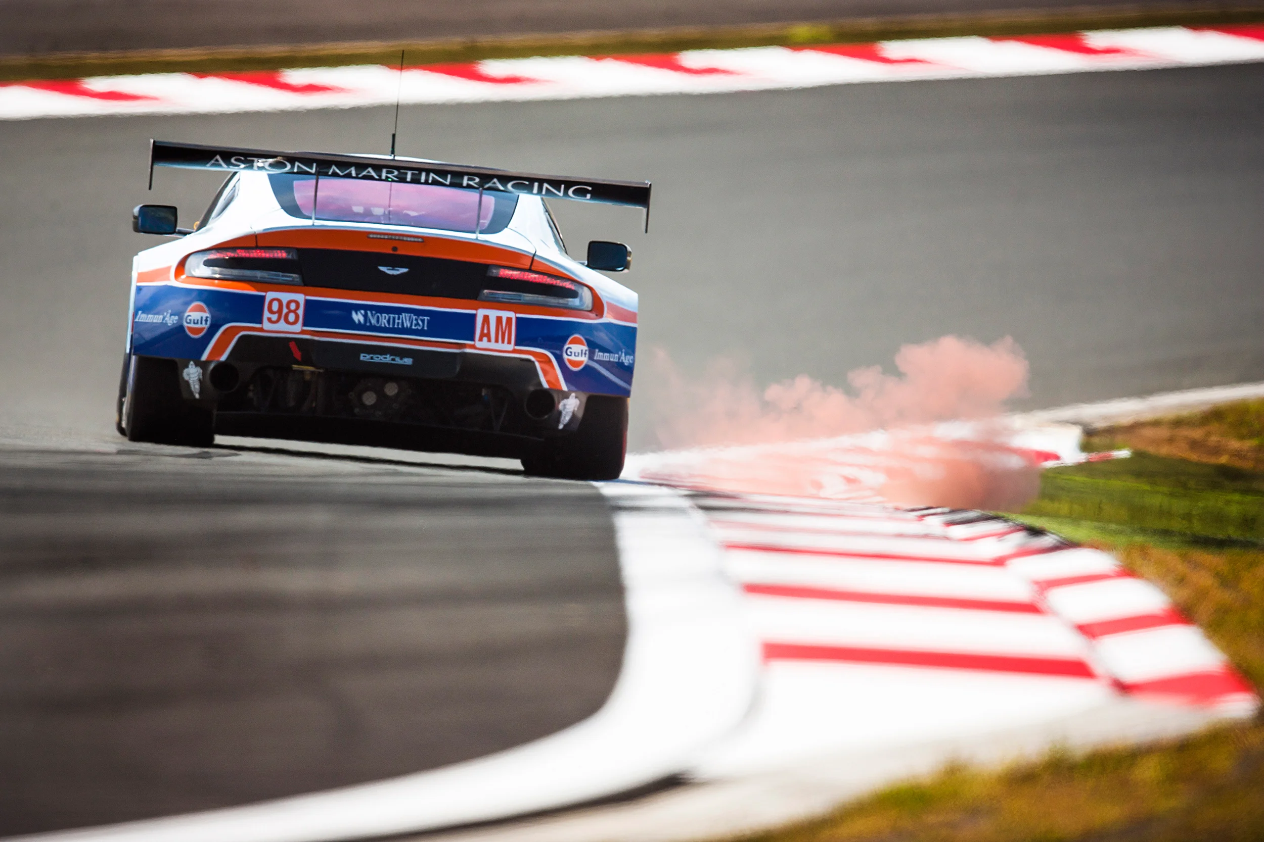 Stuart Hall, Aston Martin Vantage