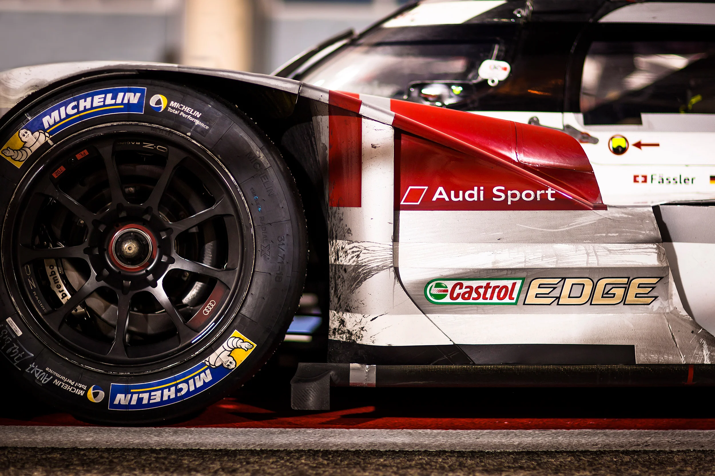 Dirt streaks on the #7 Audi R18 E-Tron Quattro